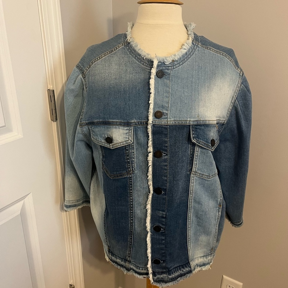 Atelier Notify Paris Women's Frayed Trim Blue Denim Jacket Sz L